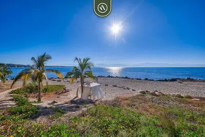 Image de Beachfront 3 Br Condo - Pool - Beachclub - Gym