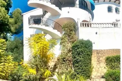 Villa with Large. Private Swimming Pool and Separate Beauty Clinic.