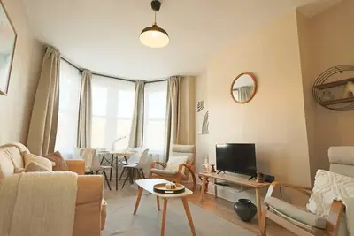 Image de Chic and cosy Two bedroom flat in Cheltenham road