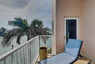 Image de Oceanfront Condo With Resort Pool, Balcony
