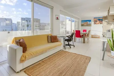Image de Charming 1br Penthouse with Private Terrace & Wifi