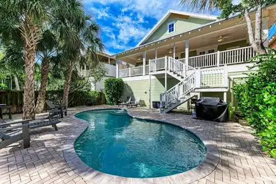 Image de Ami Outpost - 3 Bed 2 Bath Elevated Home - by Island Real Estate Vacations