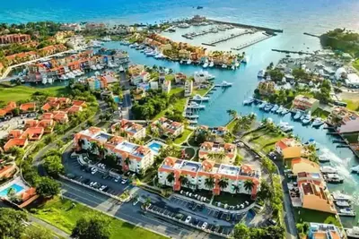 Image de Massive 3 bedroom with Pool and Hot Tub