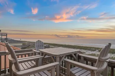 Image de Sandy Bottoms  Oceanfront Heart of Topsail Beach