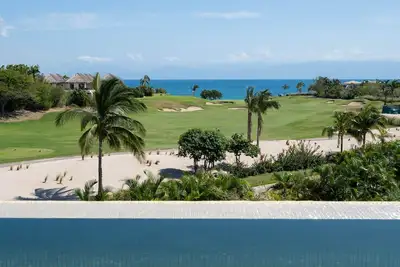 Image de Pm Ocean & Bay Views - Golf, Beach Clubs, 6 pax Cart, Private Pool, Hk & more!
