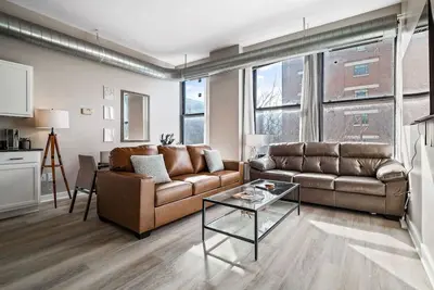 Image de Cleveland 2 Bedroom Apt in the Heart of it All