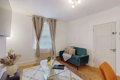 Image de de Luxe-Appartement-Salle de bain privée-Vue sur Rue