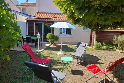 Image de Maison 70m2, jardin + stationnement. Centre ville Saint Gilles Croix de Vie