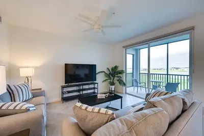 Image de Maria Condo w/ Community Pool Access