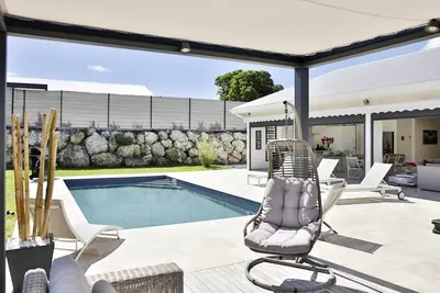 Image de Villa à St François G163a - 4 chambres piscine