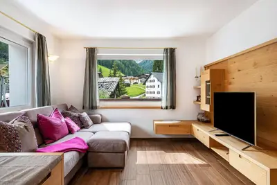 Image de Appartement \"Mozart\" avec vue sur les montagnes, balcon et Wi-Fi