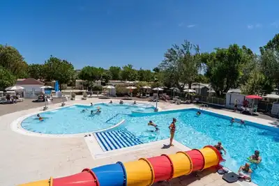 Image de Ferienpark Marina Camping Village Lodge Deluxe für 6 Personen