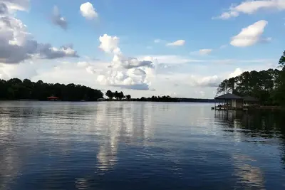Image de ! ! ! Country Lakehouse! ! ! April Special – 7th- 10th\/13th-17th\/20th-24th 195. a Nt