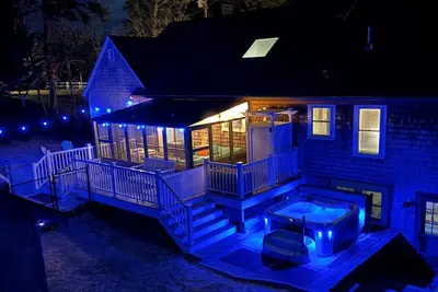 Image de 3 bed, 2 bath, dog-friendly, central Ac, Wifi sleeps 6