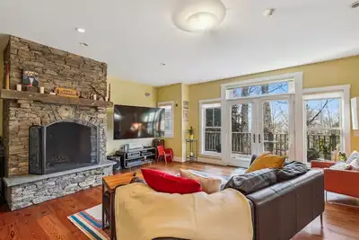 Image de Cody's Clubhouse: 3 br, wood fireplace, firepit & deck
