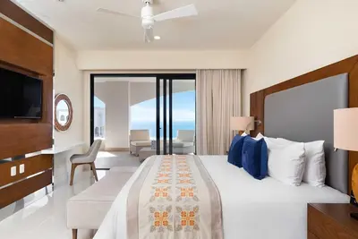 Image de Luxury Brand New Resort, Ocean Front, 1, 2, 3 bedrooms available.