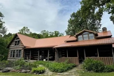 Image de Beautiful, Secluded Luxury Cabin with relaxing hot tub.
