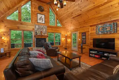 Image de Night Owl Lodge | Pet-Friendly Log Cabin with Game Room!