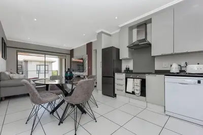 Image de Captivating 2-Bed Apartment in Sandton