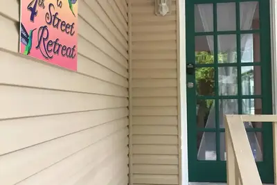 Image de Spacious 3 Bedroom in Downtown Danville: Welcome to 4th Street Retreat