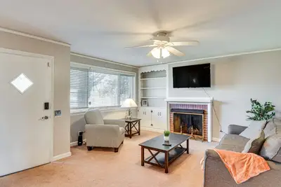 Image de Greenville Home w/ Private Yard Near Downtown!