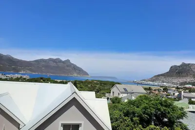 Image de Hout Bay, Cape Town, Family Gem Near Beach, 7 Sleeper Affordable Duplex
