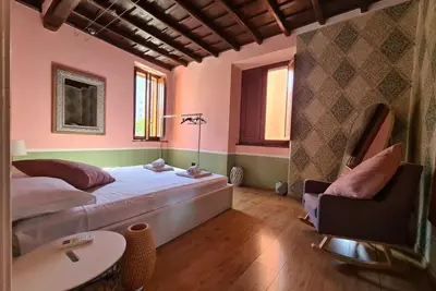 Image de Rome's Chic Apt: Steps From History