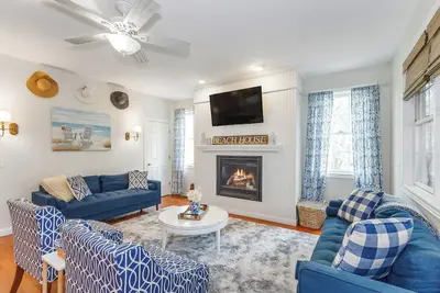 Image de Spacious Downtown Nb Home, Great for Groups!