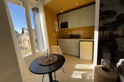 Image de Appartement studio climatisé dans Mas en pierre rénové