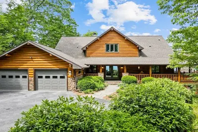 Image de Outstanding Views! 5br/4. 5 Ba/ Sleeps 14, Hot-Tub, Pool Table!