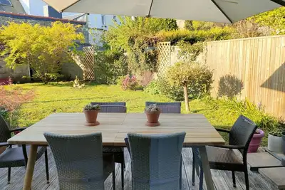 Image de Maison de ville exposée sud très calme, 10mn des plages + chatte à nourrir