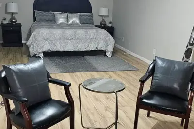 Image de Furnished Home  Sleeps 10