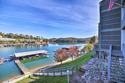 Image de Deerfield Lakefront Condo/Boat Slip Included!