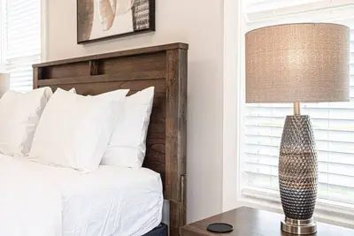 Image de New Construction, New Furnishings, Luxury Unit