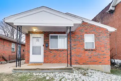 Image de Quaint St Louis Home ~ 6 Mi to Downtown!