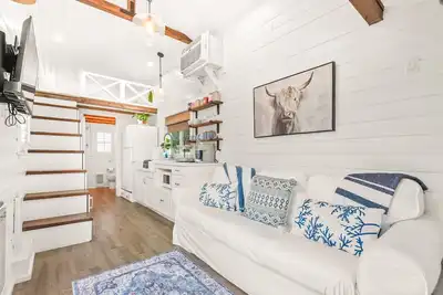 Image de Tiny Home near the beach!