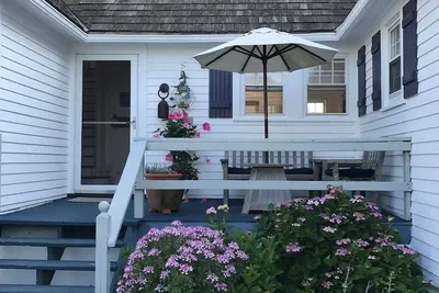 Image de Beachfront House with private beach walk and multiple decks