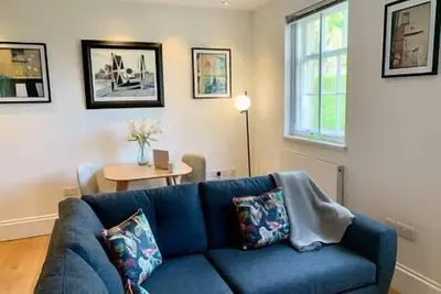 Image de Elegant Period Apartment for 3, Free Parking, Central