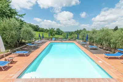 Image de Agriturismo 'Molinuzzo - Lisa' avec piscine commune, terrasse privée et Wi-Fi