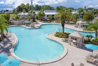 Image de Golf & Tennis Getaway in Fl | Serene Retreat for 4