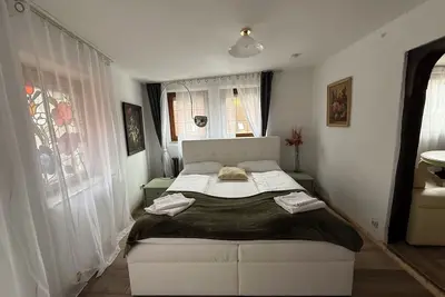 Image de 50qm GroĂźe 3-zimmer-wohnung mit Smart-tv