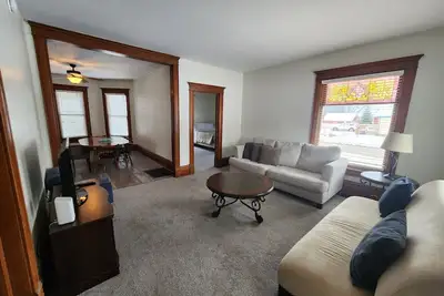 Image de Timeless Elegance: Victorian 1890, Spacious 1st Floor Apartment.
