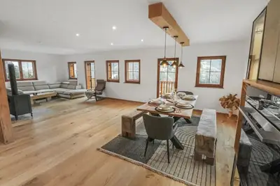 Image de Charmant et spacieux chalet moderne