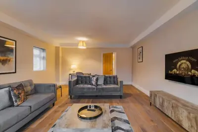 Image de 2br Gem, Private Parking & Private Garden - Vat Q