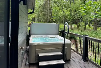 Image de Ideal Couple's Wooded Retreat near Giant City Park