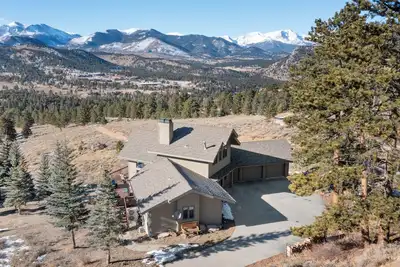 Image de Skyview Luxury Vacation Rental by Windcliff Homes
