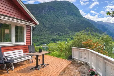 Image de Belle maison à Bjordal avec cuisine