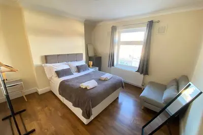 Image de Gravesend 1 Bedroom Flat 2 Min Walk to Station & Town Centre