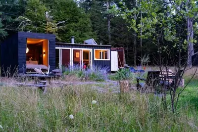 Image de Container Cabin in the Catskills [Field]