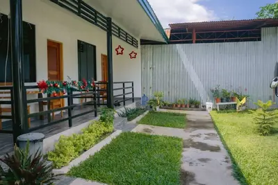 Image de Cozy Coastal Haven: Your Retreat for Four in Island Paradise